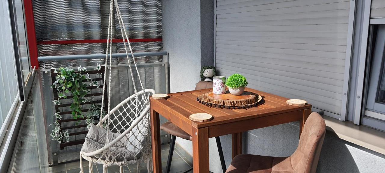 Flexible Selfcheckins 15 & 19 - Zagreb - Garage - Loggia - New - Apartments Repinc Екстериор снимка