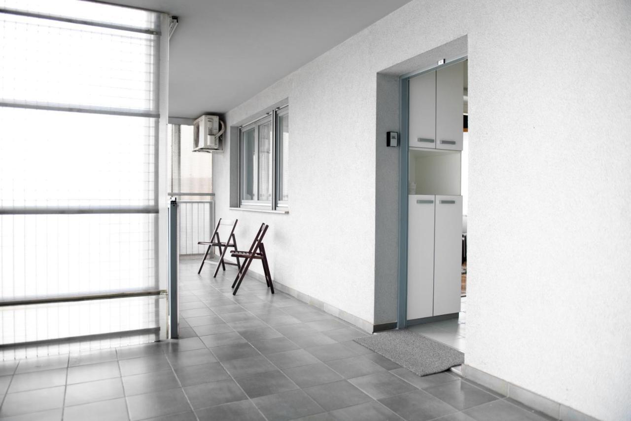 Flexible Selfcheckins 15 & 19 - Zagreb - Garage - Loggia - New - Apartments Repinc Екстериор снимка