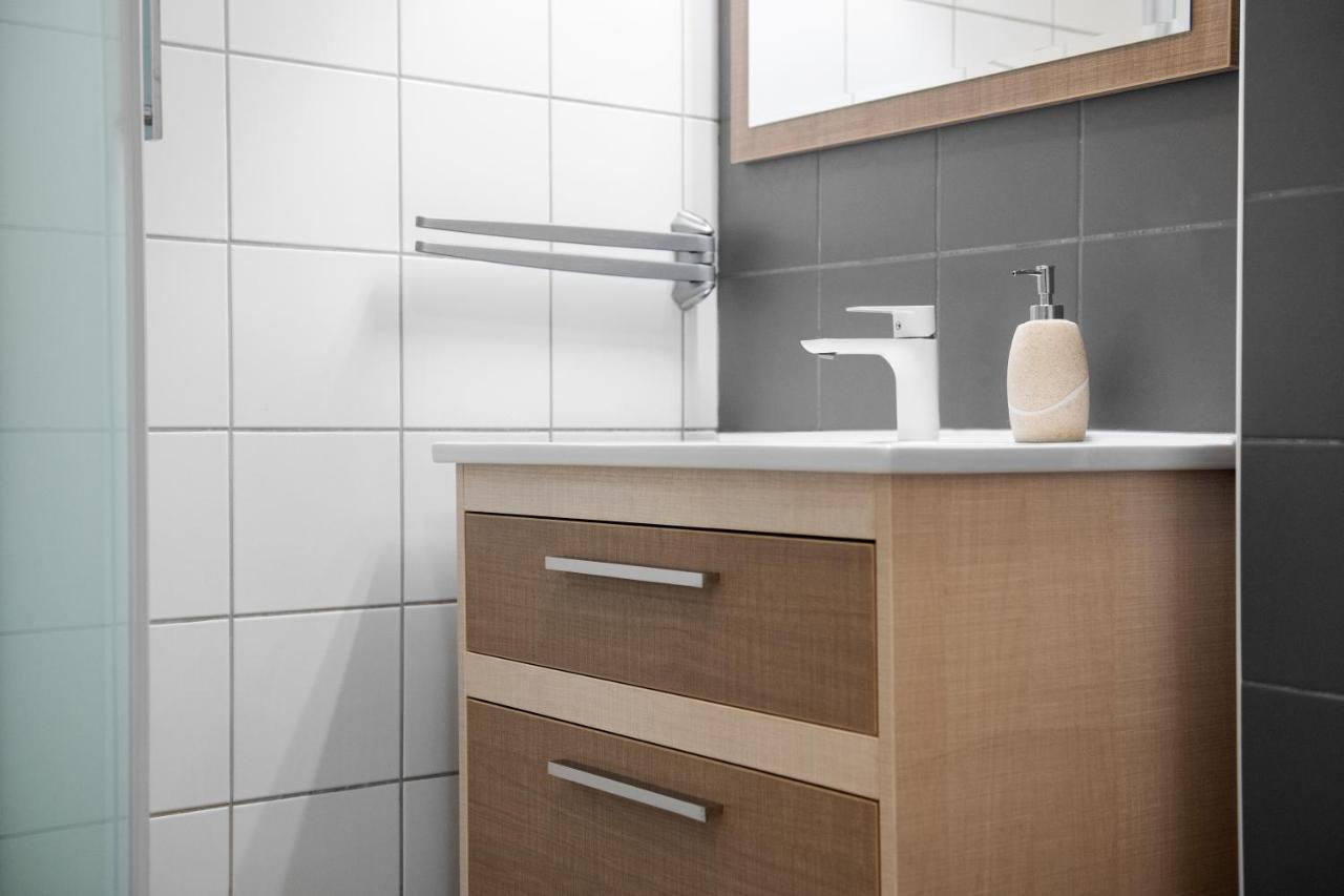 Flexible Selfcheckins 15 & 19 - Zagreb - Garage - Loggia - New - Apartments Repinc Екстериор снимка